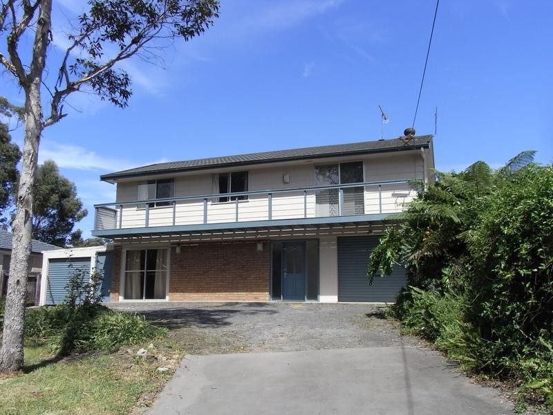 6 The Wool Road, Basin View NSW 2540