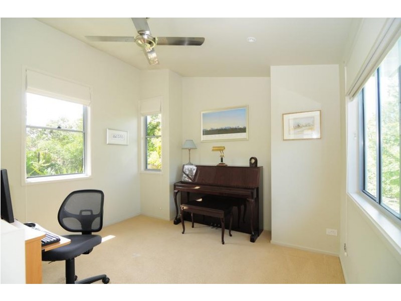 12 Wirrilliko Way, Worrowing Heights NSW 2540