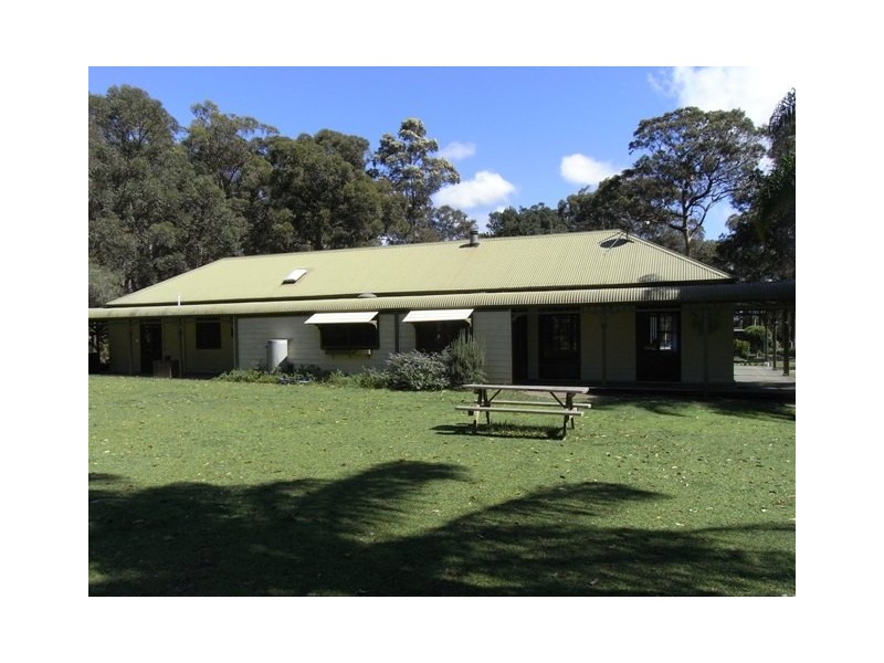 35 Gardner Road, Falls Creek NSW 2540