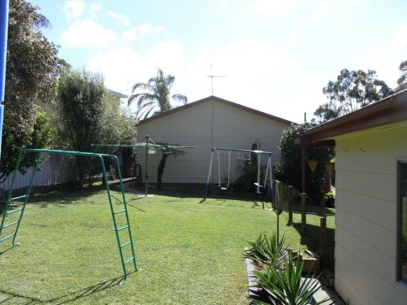 40 Christiansen Avenue, Old Erowal Bay NSW 2540