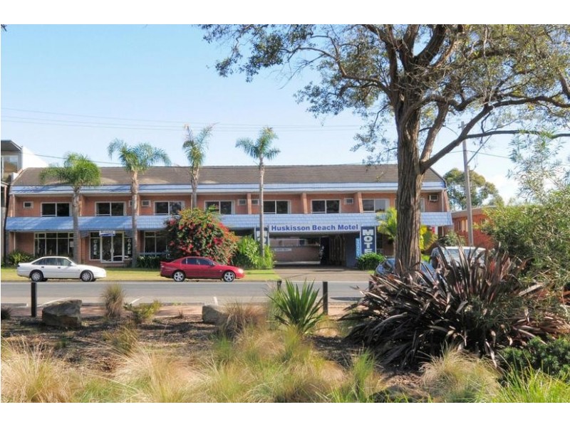 9 Hawke Street, Huskisson NSW 2540