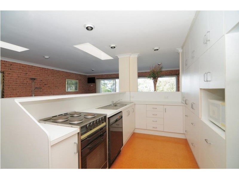 9 Hawke Street, Huskisson NSW 2540