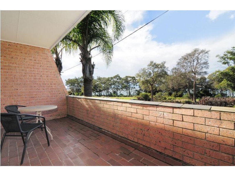 9 Hawke Street, Huskisson NSW 2540