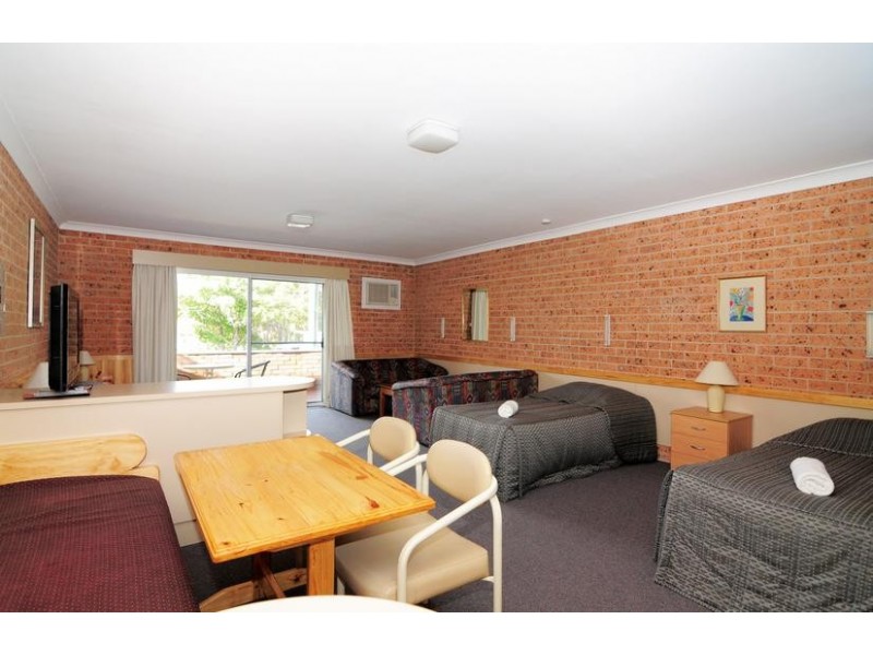 9 Hawke Street, Huskisson NSW 2540