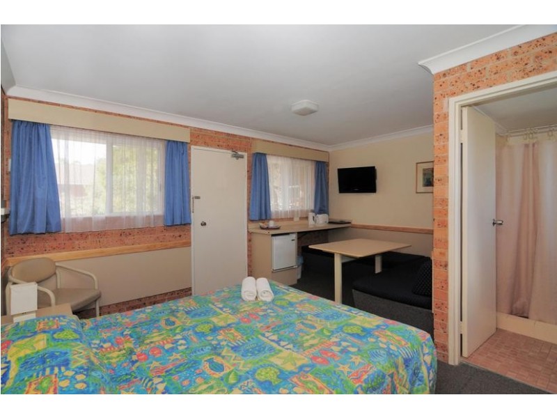 9 Hawke Street, Huskisson NSW 2540