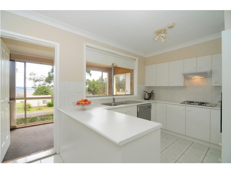 13 Loralyn Avenue, St Georges Basin NSW 2540