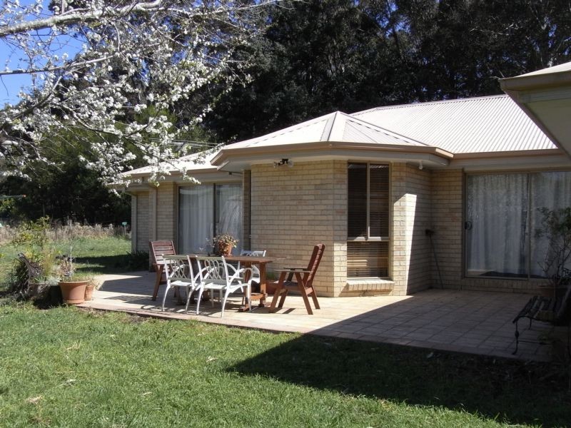 26 Streamside Street, Woollamia NSW 2540