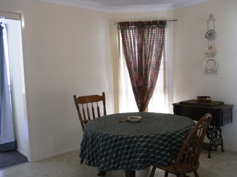 26 Streamside Street, Woollamia NSW 2540