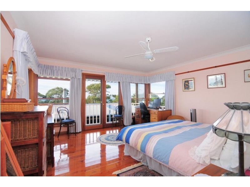 27 Tulip Street, Hyams Beach NSW 2540