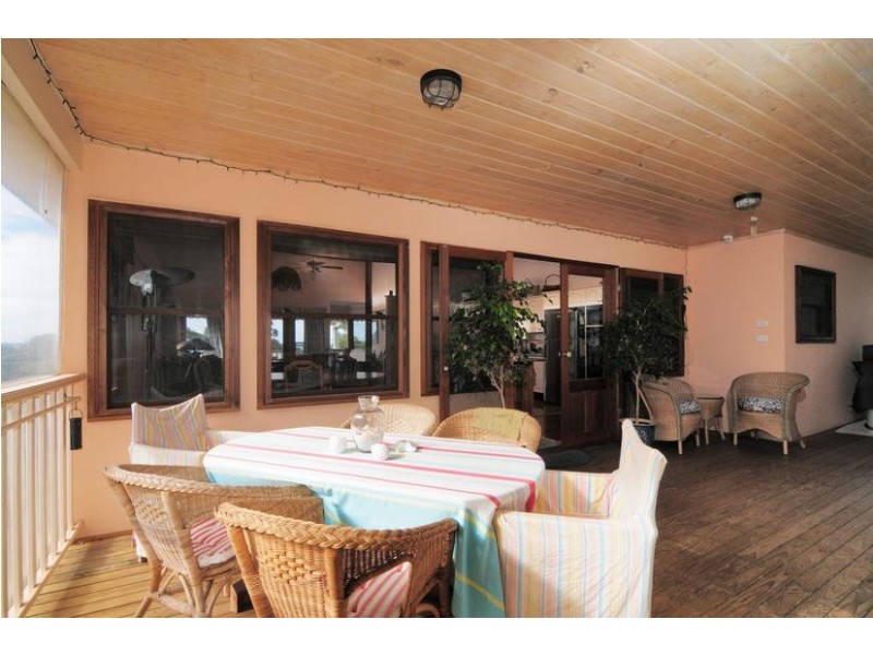 27 Tulip Street, Hyams Beach NSW 2540