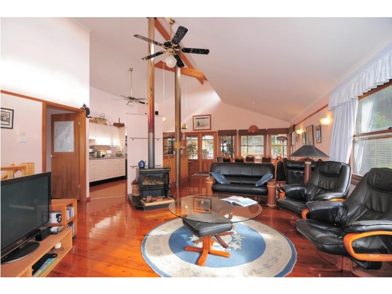 27 Tulip Street, Hyams Beach NSW 2540