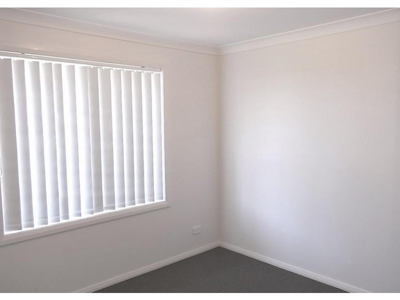 4 Dinghy Street, Vincentia NSW 2540