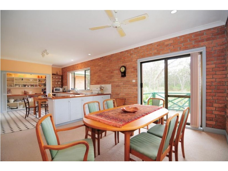 52 Streamside Street, Woollamia NSW 2540