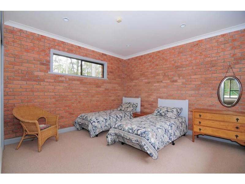 52 Streamside Street, Woollamia NSW 2540