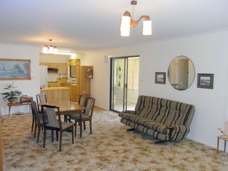 230 Loralyn Avenue, Sanctuary Point NSW 2540