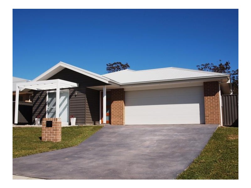 21 Summercloud Crescent, Vincentia NSW 2540