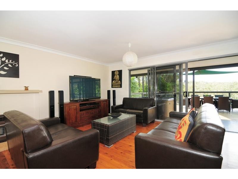 59 Woollamia Road, Falls Creek NSW 2540