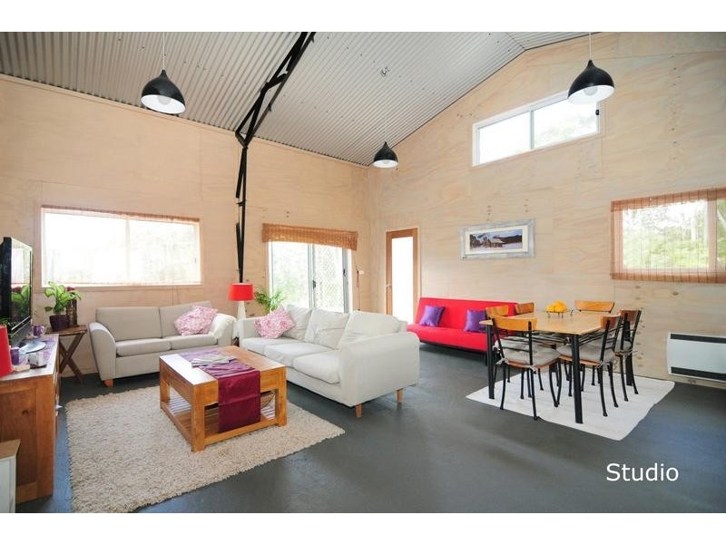 59 Woollamia Road, Falls Creek NSW 2540