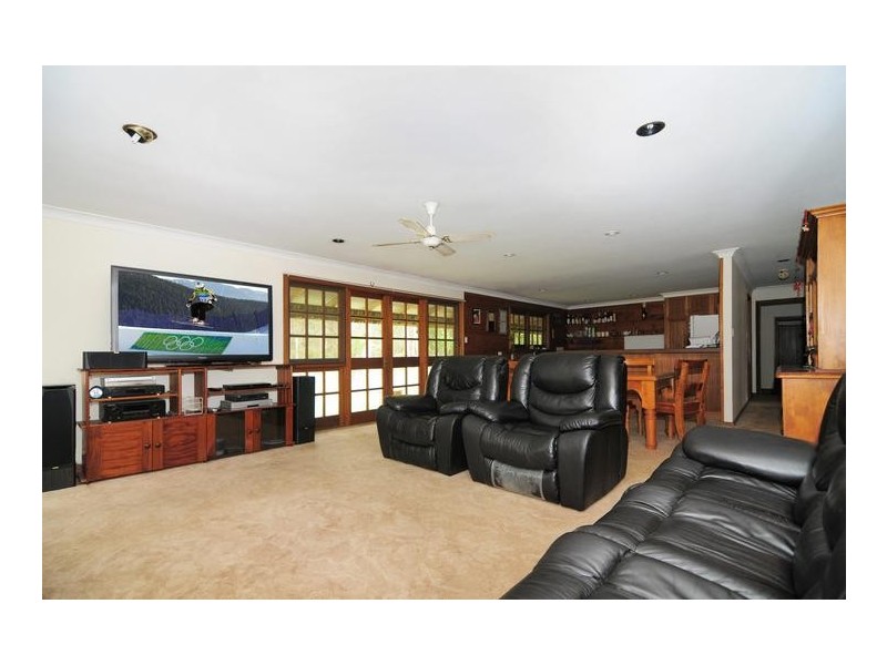 9 Watt Road, Falls Creek NSW 2540