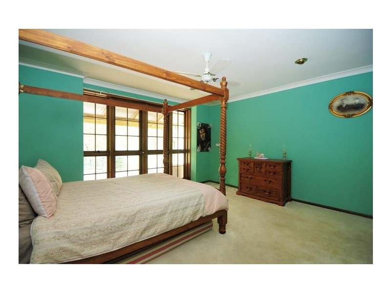 9 Watt Road, Falls Creek NSW 2540