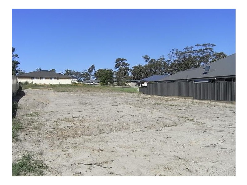 18 Hogbin Crescent, Sanctuary Point NSW 2540