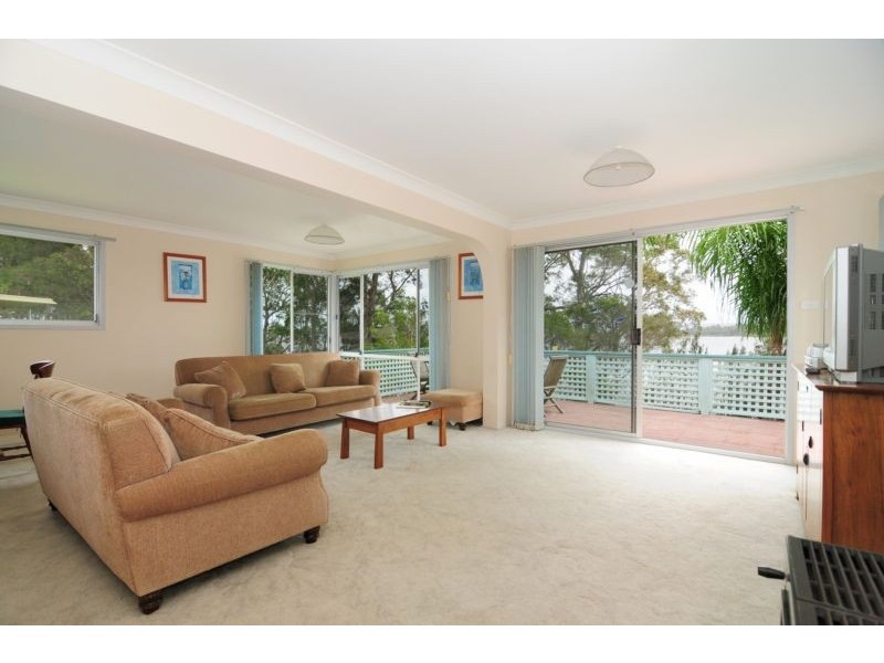 218 Loralyn Avenue, Sanctuary Point NSW 2540