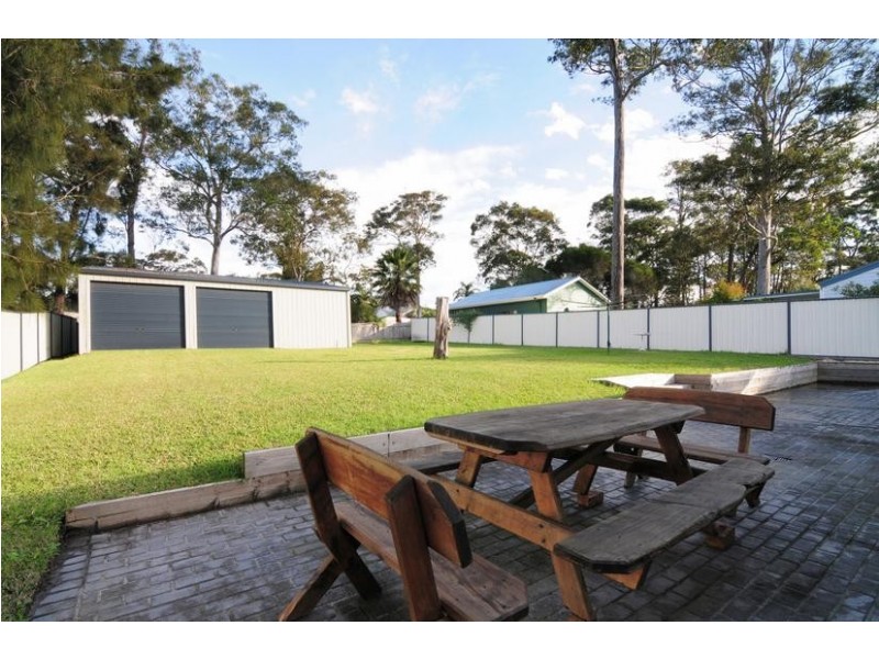 18 Kallaroo Road, Erowal Bay NSW 2540