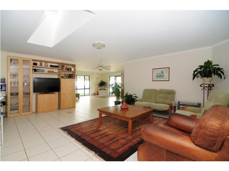 18 Kallaroo Road, Erowal Bay NSW 2540