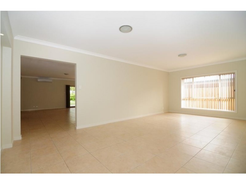 6 Skiff Street, Vincentia NSW 2540