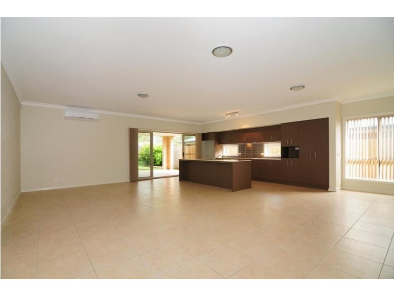 6 Skiff Street, Vincentia NSW 2540