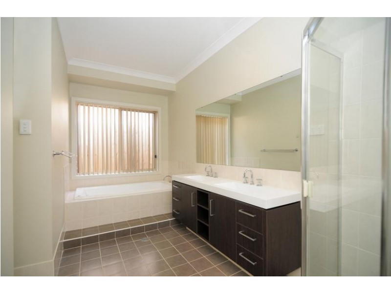 6 Skiff Street, Vincentia NSW 2540