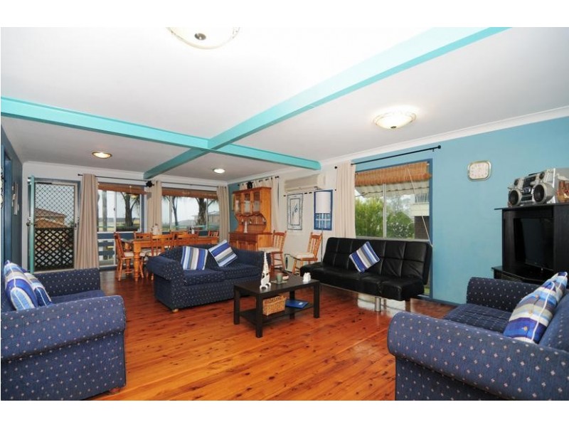 77 Elizabeth Drive, Vincentia NSW 2540