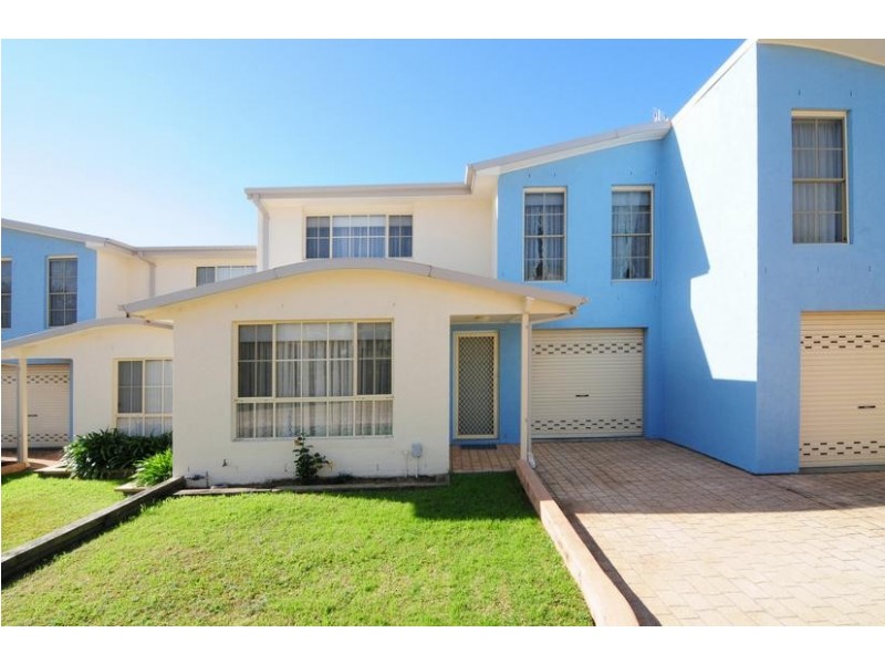 8/15 Wood Crescent, Huskisson NSW 2540