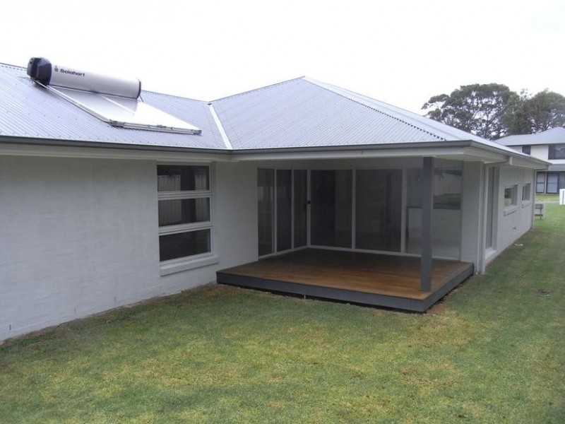 14 Turvey Crescent, St Georges Basin NSW 2540