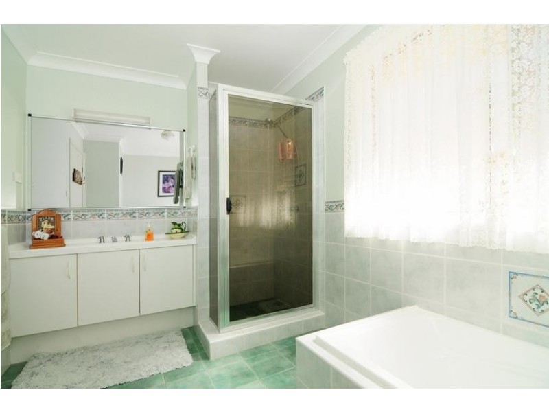 18 Kenneth Avenue, Sanctuary Point NSW 2540