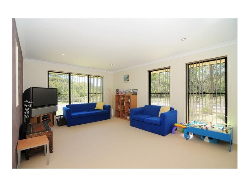 25 Wandean Road, Wandandian NSW 2540