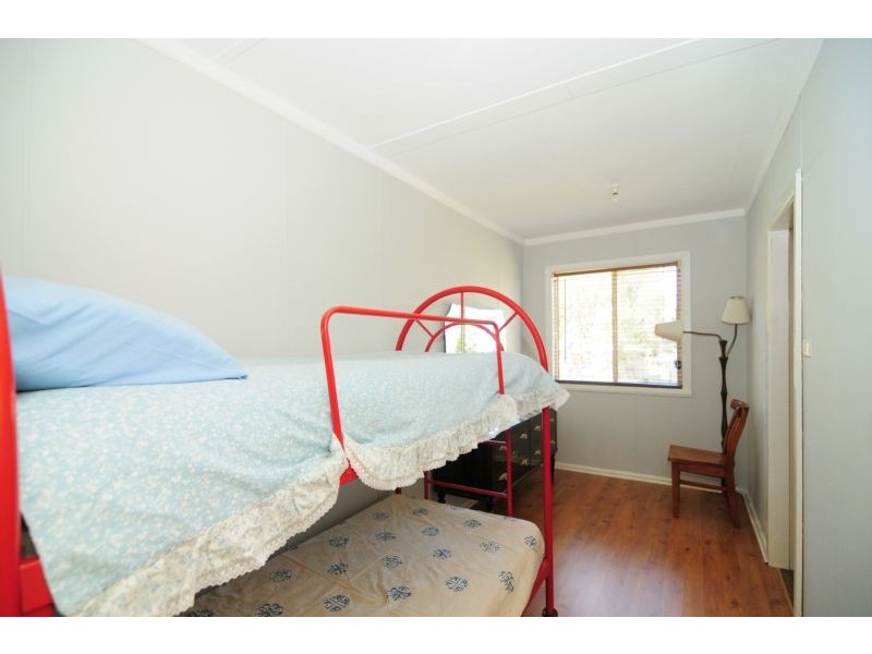 9 First Avenue, Erowal Bay NSW 2540