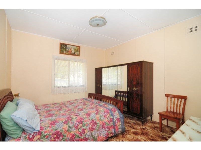 9 First Avenue, Erowal Bay NSW 2540