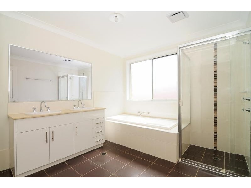 27 Prentice Avenue, Old Erowal Bay NSW 2540