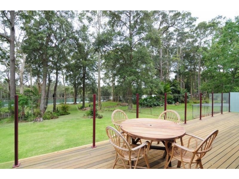 15 Streamside Street, Woollamia NSW 2540