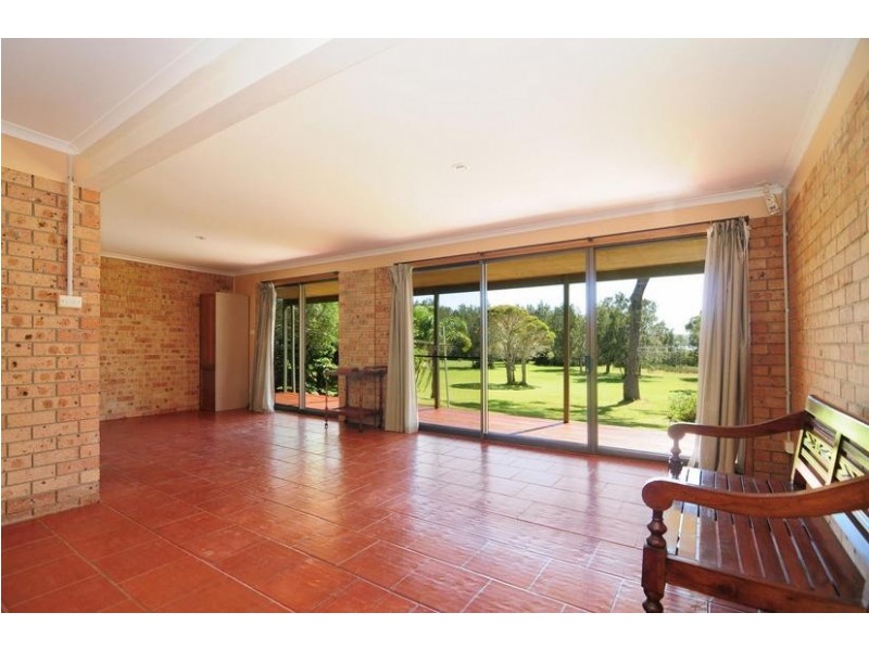 204 Sanctuary Point Road, Sanctuary Point NSW 2540