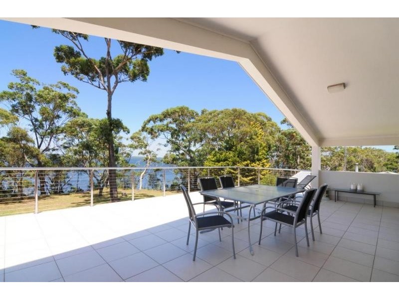 18 Greville Avenue, Sanctuary Point NSW 2540