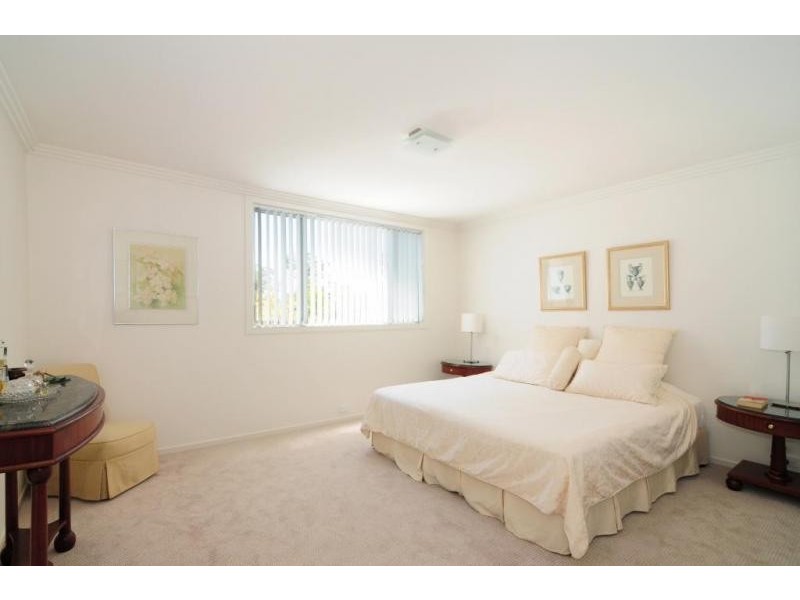 18 Greville Avenue, Sanctuary Point NSW 2540