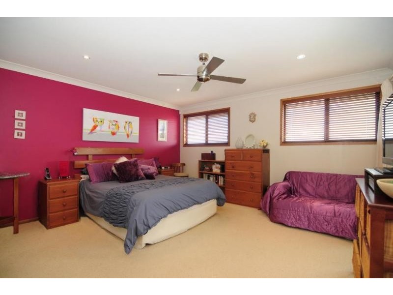 10 Raven Close, Vincentia NSW 2540