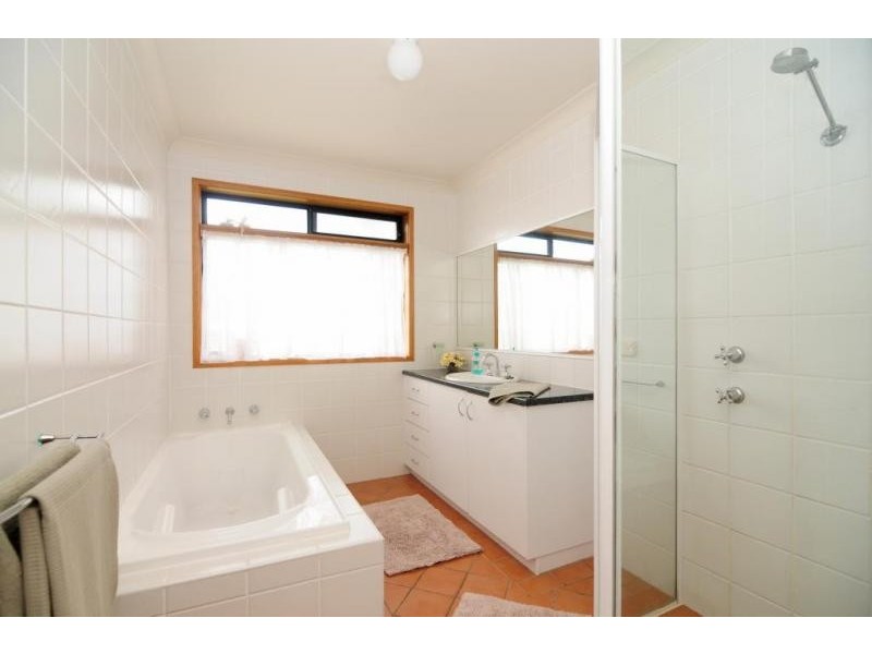 10 Raven Close, Vincentia NSW 2540