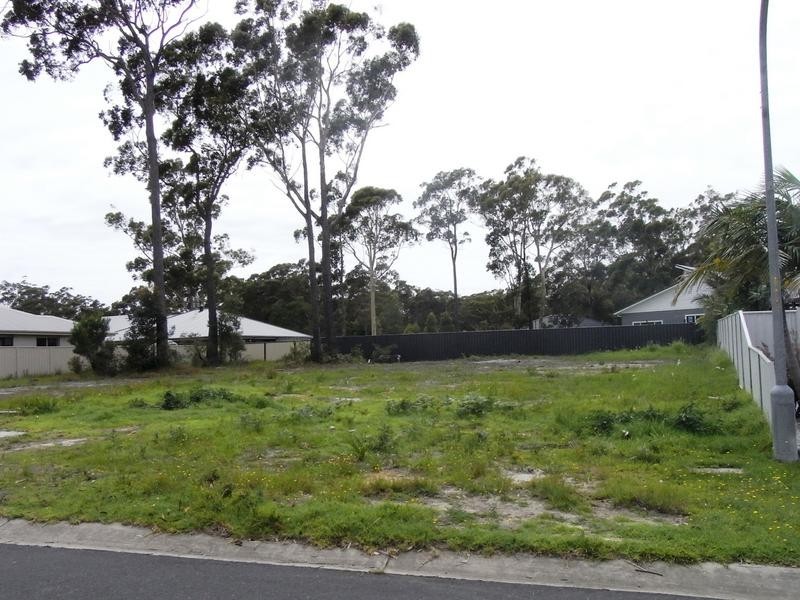 7 Hogbin Place, St Georges Basin NSW 2540