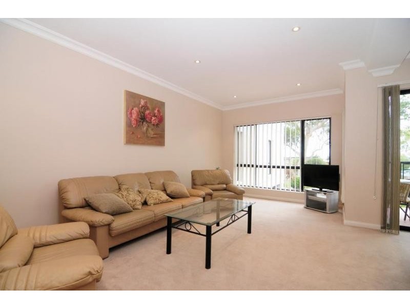 25b Elizabeth Drive, Vincentia NSW 2540