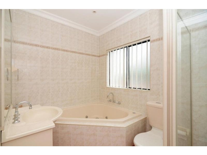 25b Elizabeth Drive, Vincentia NSW 2540