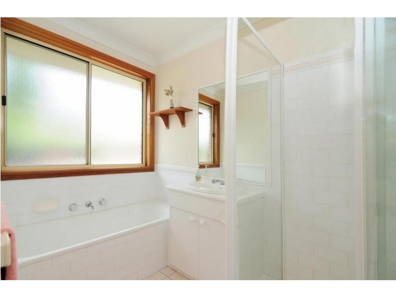 8 Wahroonga Close, St Georges Basin NSW 2540