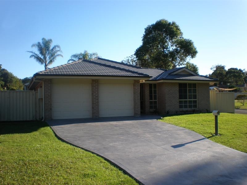 1 Atkins Place, St Georges Basin NSW 2540